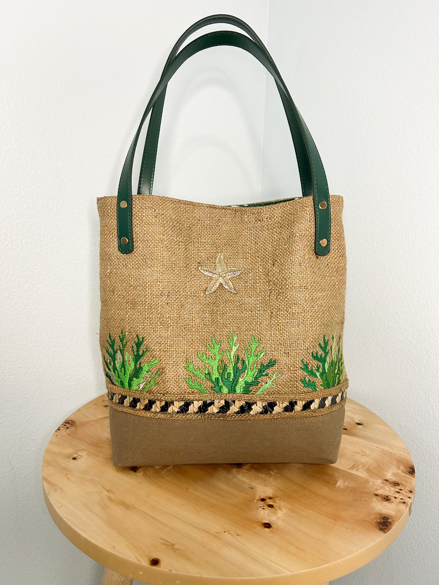 Burlap sack tote