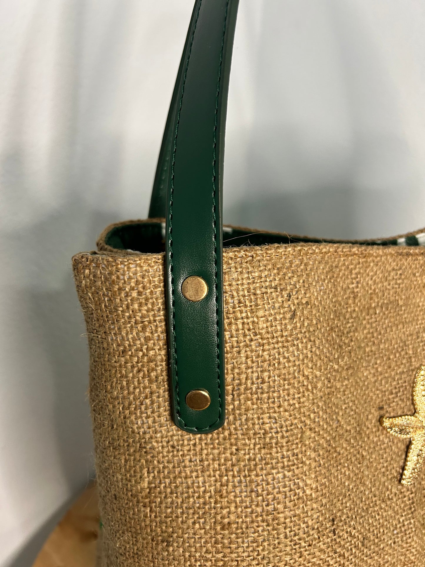 Burlap sack tote