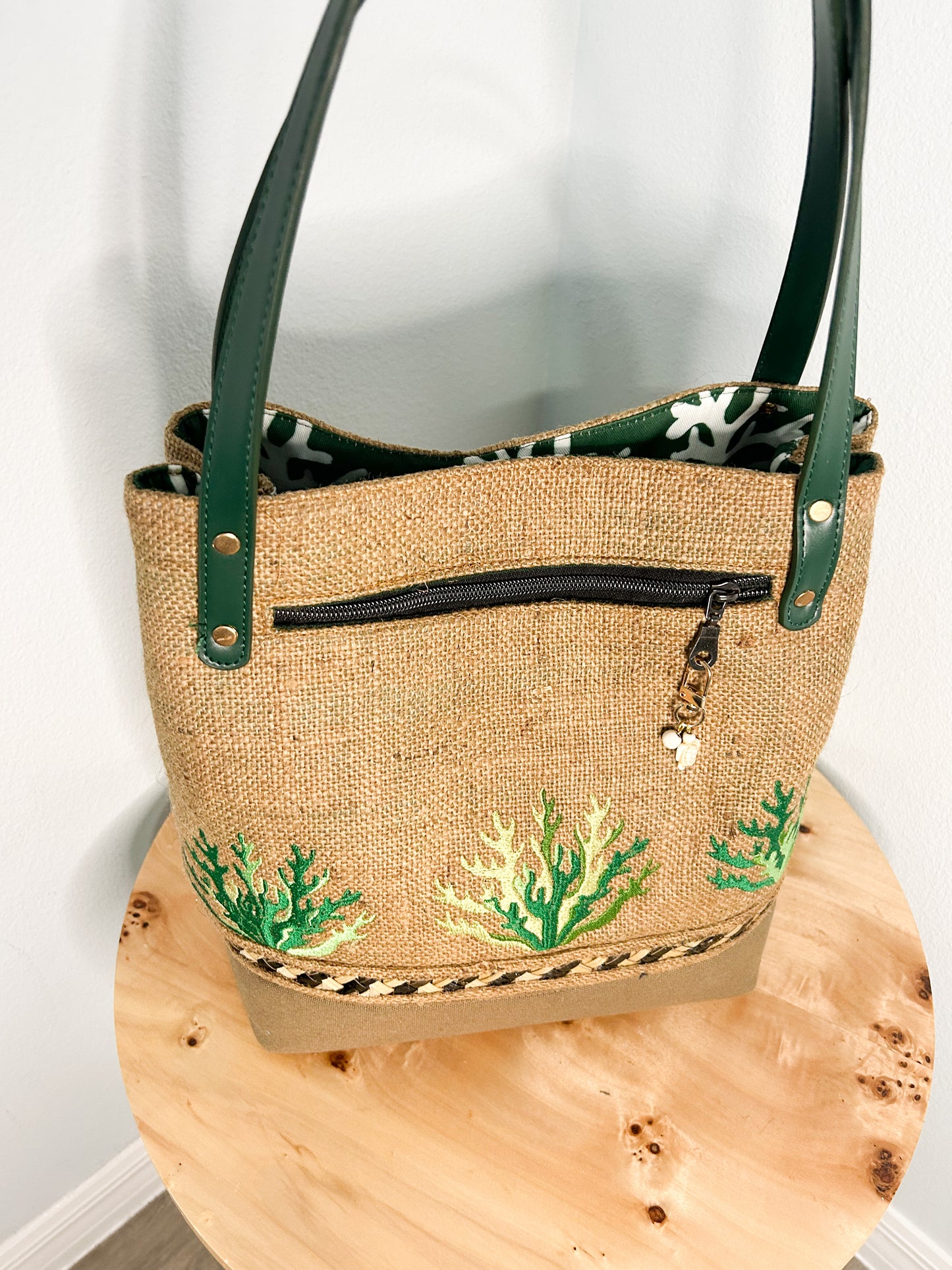 Burlap sack tote